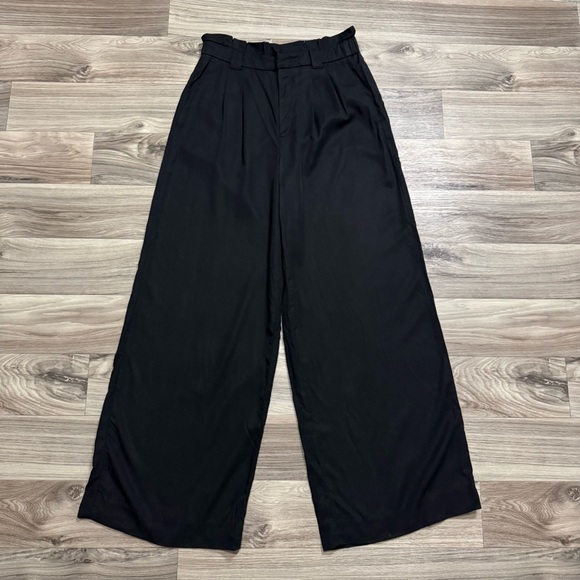 Banana Republic Factory High-Rise Wide Leg Paper Bag Black Trousers Size 6 - Picture 2 of 6